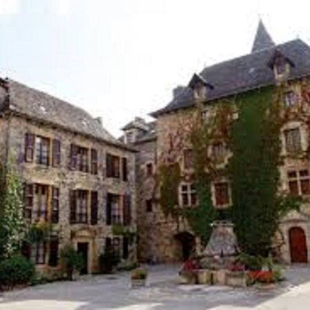 Hotel Bouloc Gabriac  Экстерьер фото
